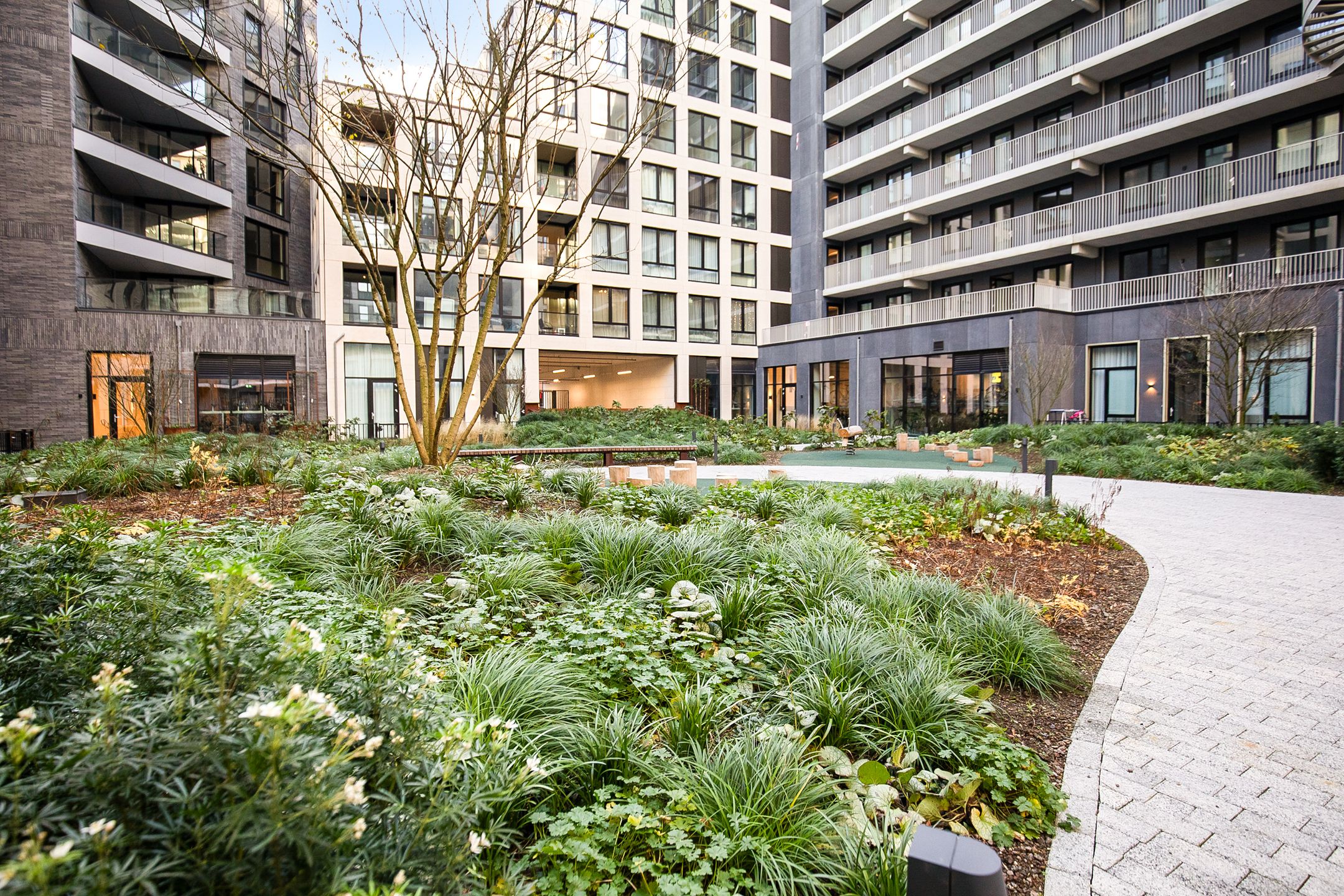 Photo 27 of Mies van der Rohestraat 253