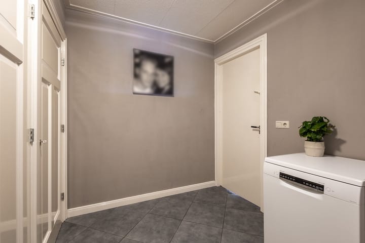 Photo 23 of Oosterweg 1