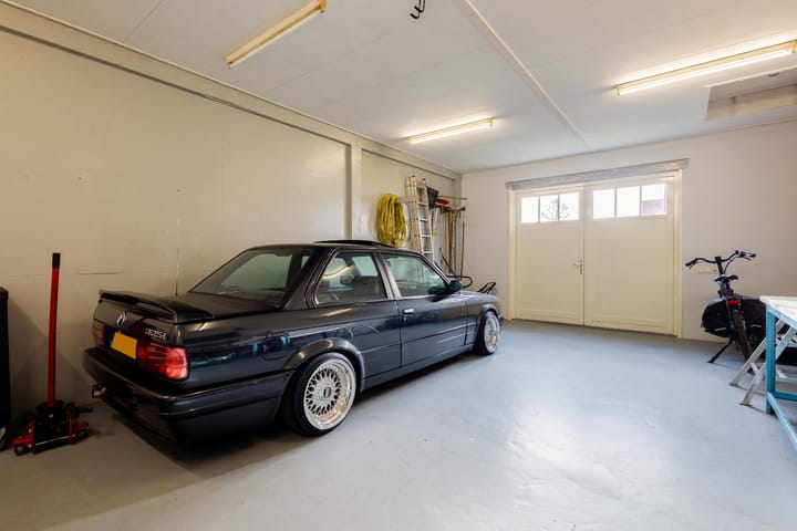 Photo 31 of Oosterweg 1