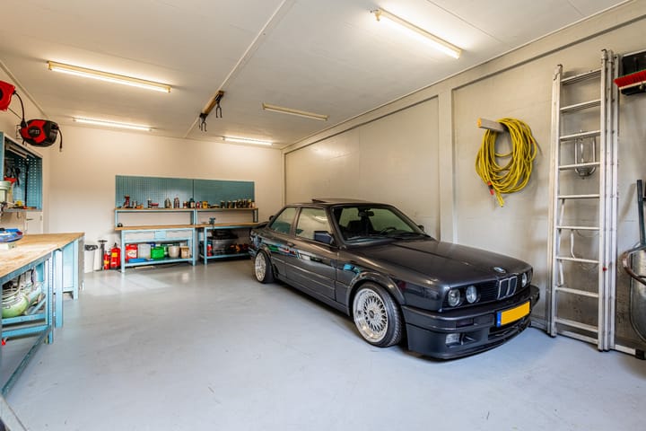 Photo 32 of Oosterweg 1