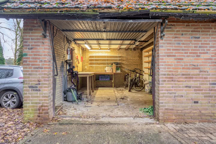 Photo 39 of Zevenbergseweg 50-A