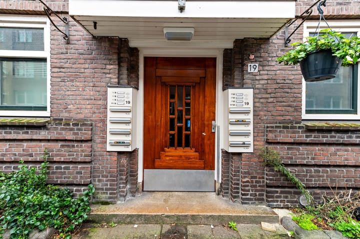 Foto 4 van Middenhoefstraat 19-02R