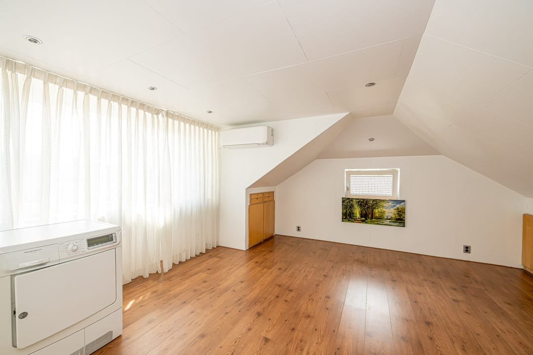 Photo 38 of Hunzestraat 30