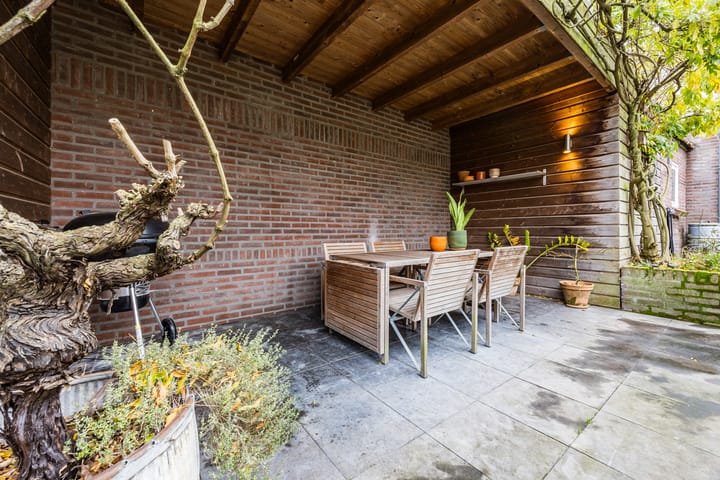 Photo 44 of Azaleastraat 4