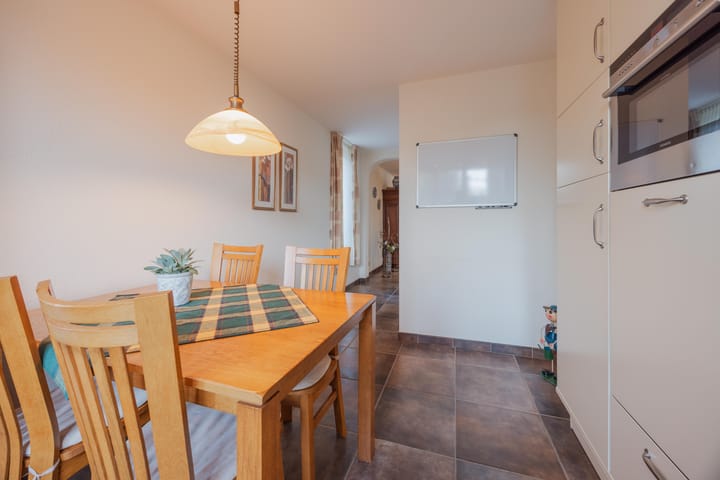 Photo 18 of Helmesstraat 20