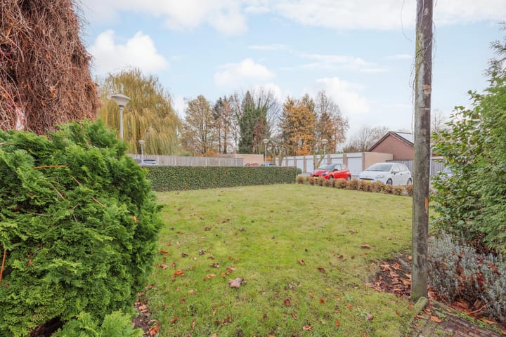 Photo 34 of Helmesstraat 20