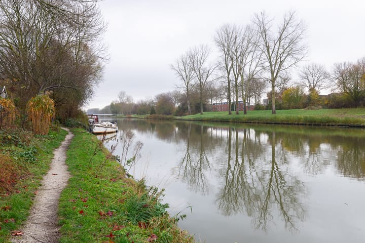 Photo 5 of Zoom 18 27