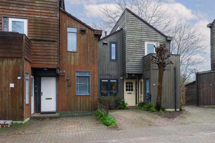 Photo 6 of Zoom 18 27