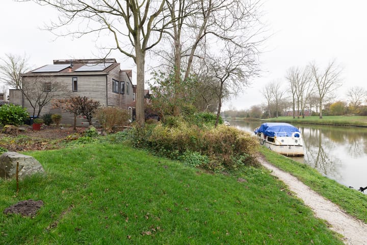 Photo 34 of Zoom 18 27