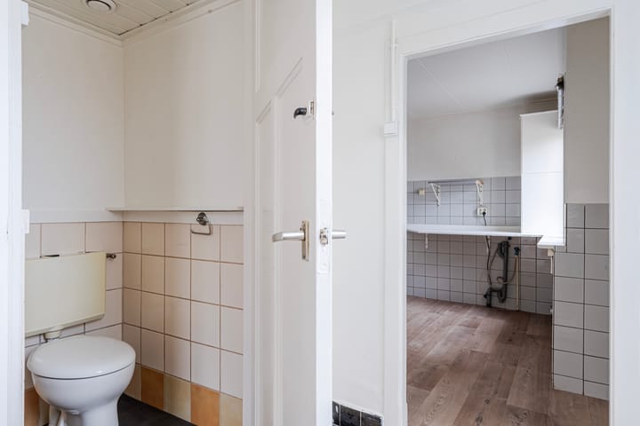 Photo 7 of Prins Hendrikstraat 2-A