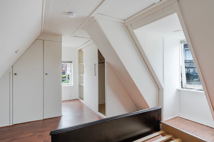 Photo 16 of Prins Hendrikstraat 2-A