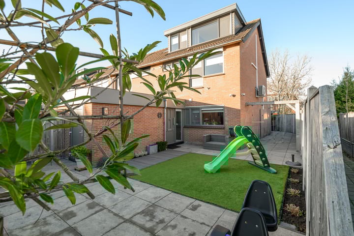 Photo 1 of Dotterbloemkreek 78