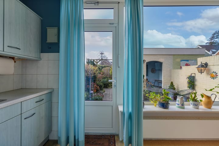 Foto 15 van Themislaan 62