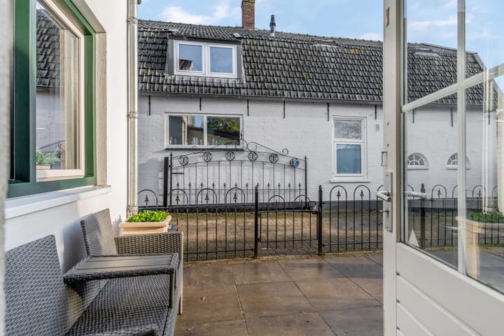 Photo 35 of Broeksestraat 26