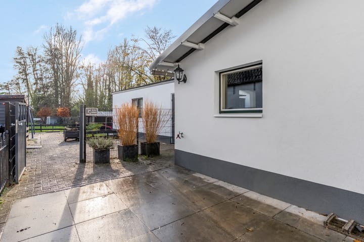 Photo 36 of Broeksestraat 26