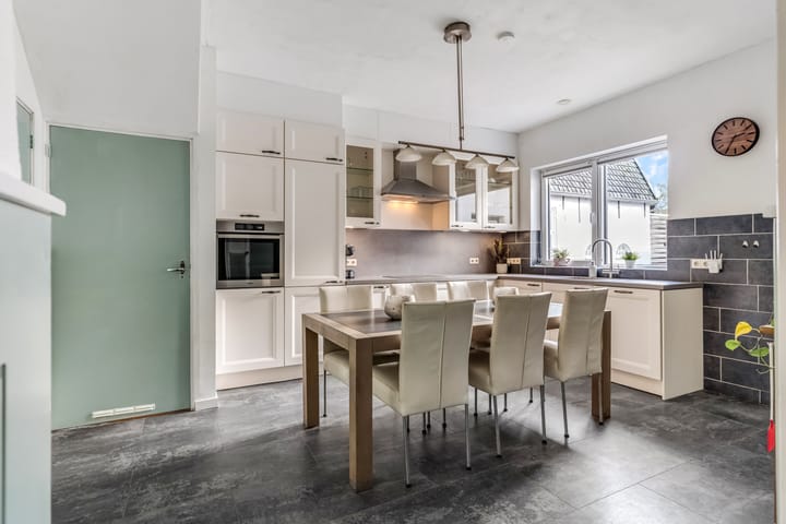 Photo 3 of Broeksestraat 26