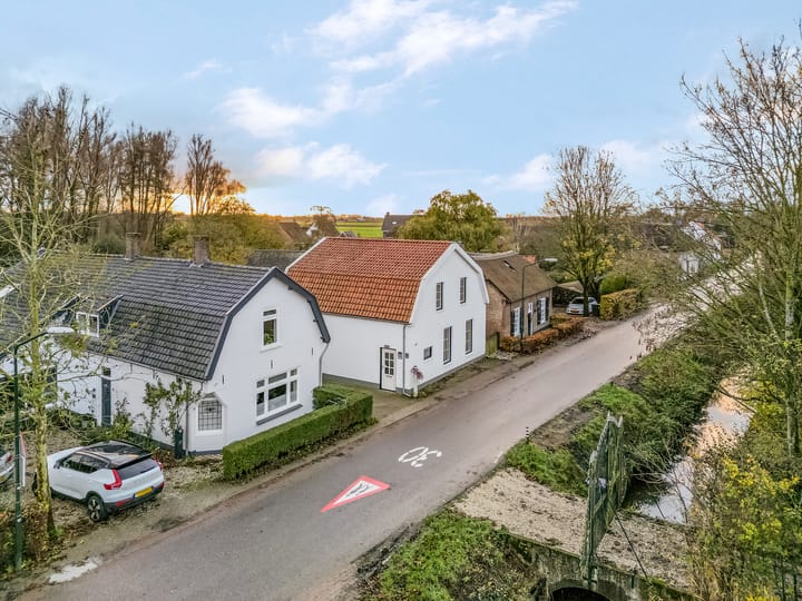 Photo 51 of Broeksestraat 26