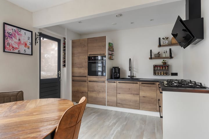 Foto 16 van Camminghastraat 36