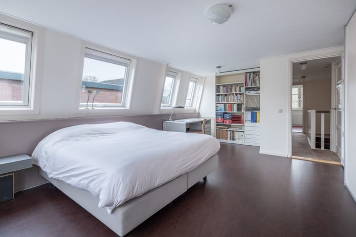 Foto 23 van van der Muelenstraat 33