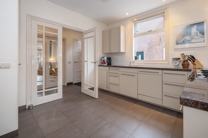 Foto 13 van van der Muelenstraat 33