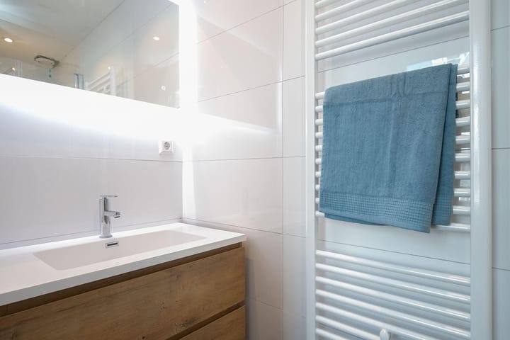 Foto 9 van Van Oldenbarneveltstraat 135-B02