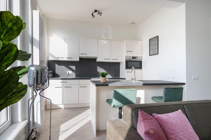 Foto 4 van Van Oldenbarneveltstraat 135-B02