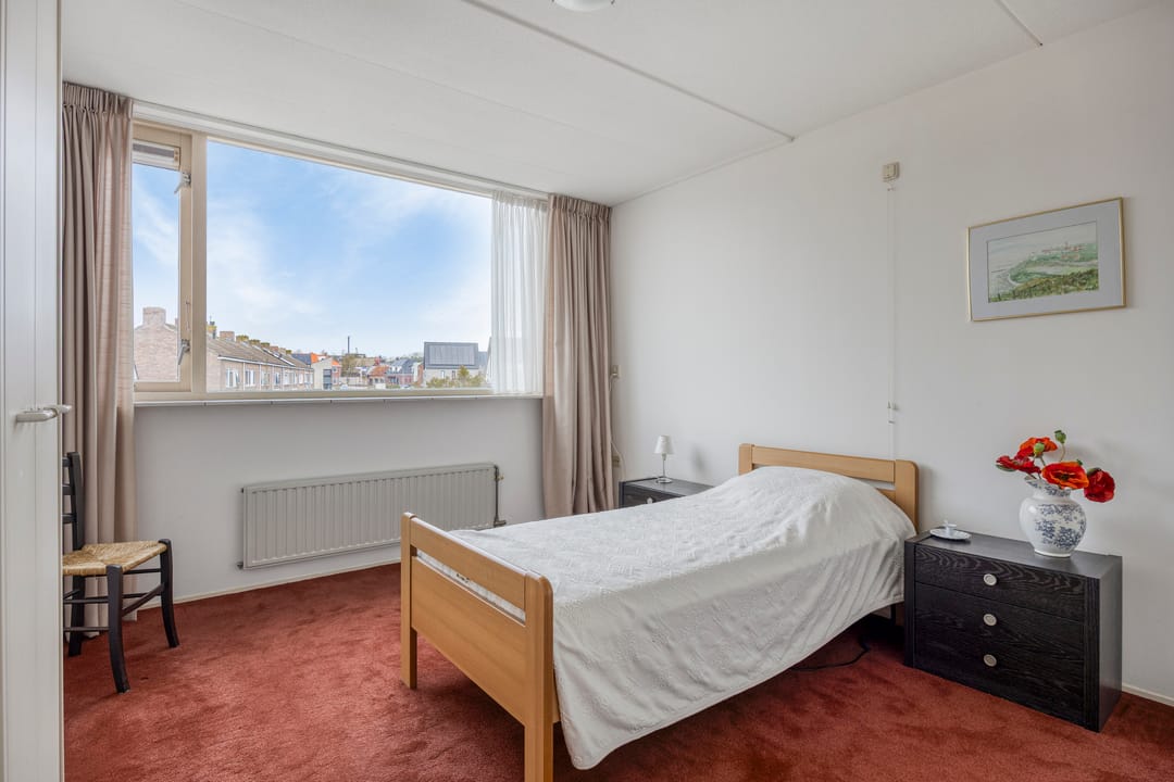 Photo 26 of dr. B. Vaandragerstraat 17