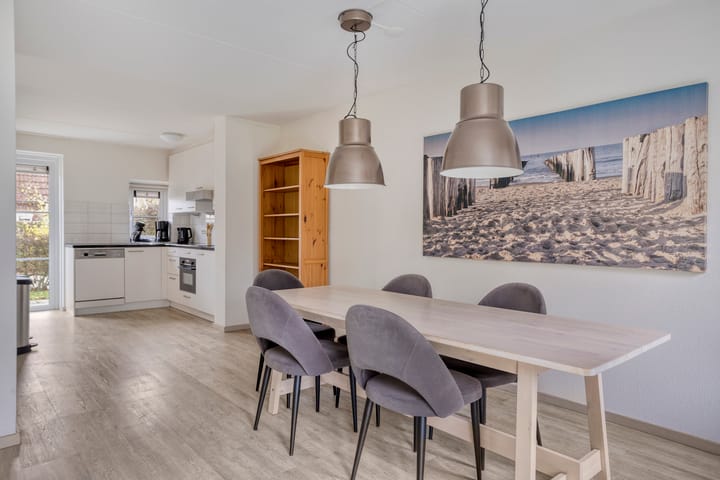 Photo 8 of Oosterscheldelaan 5