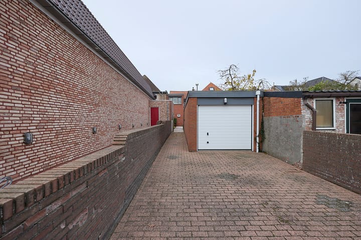 Photo 13 of Gentsebreedstraat 23