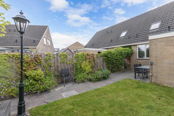 Foto 35 van Suster v.d. Vegtstrjitte 28