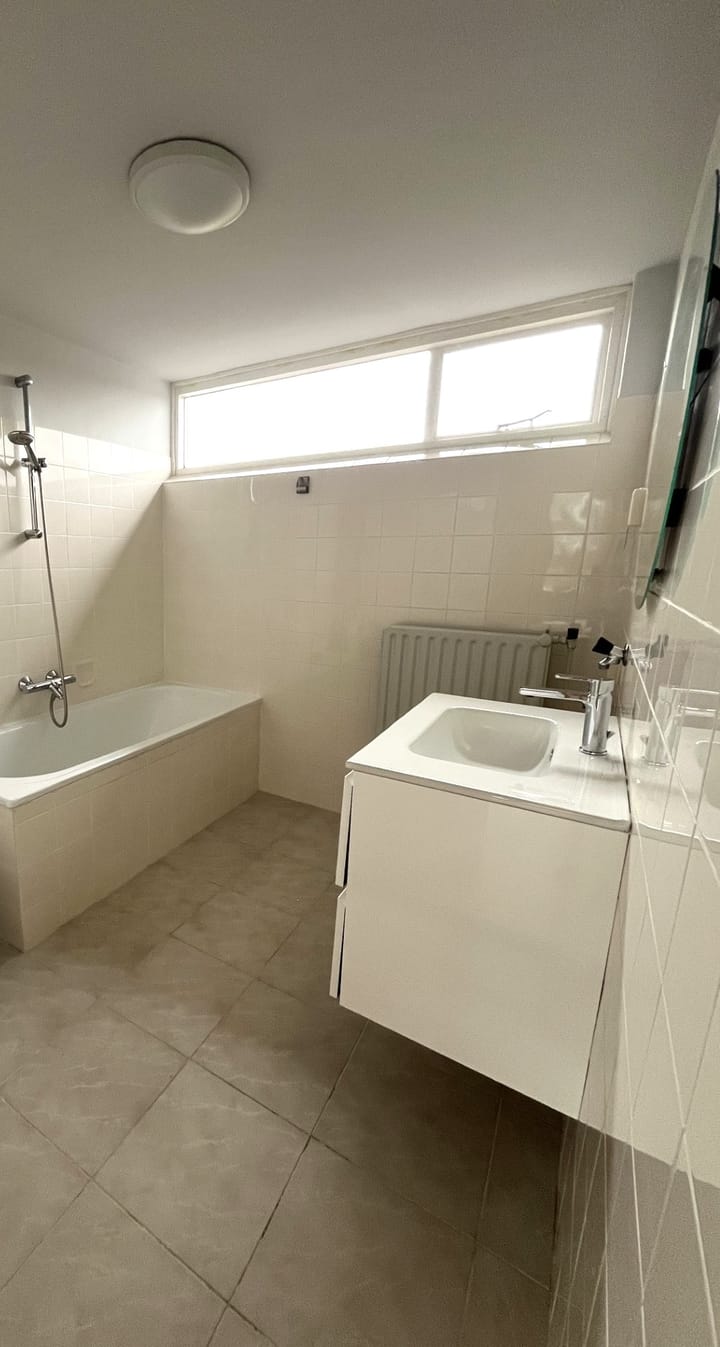 Photo 27 of Hageland 32