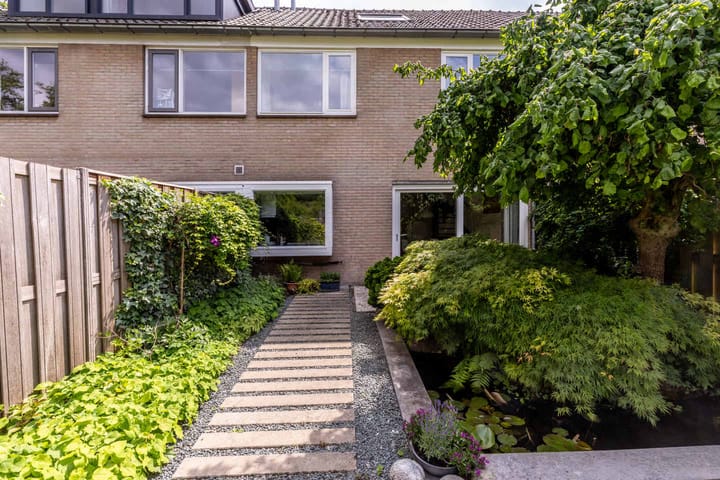 Photo 33 of Hageland 32