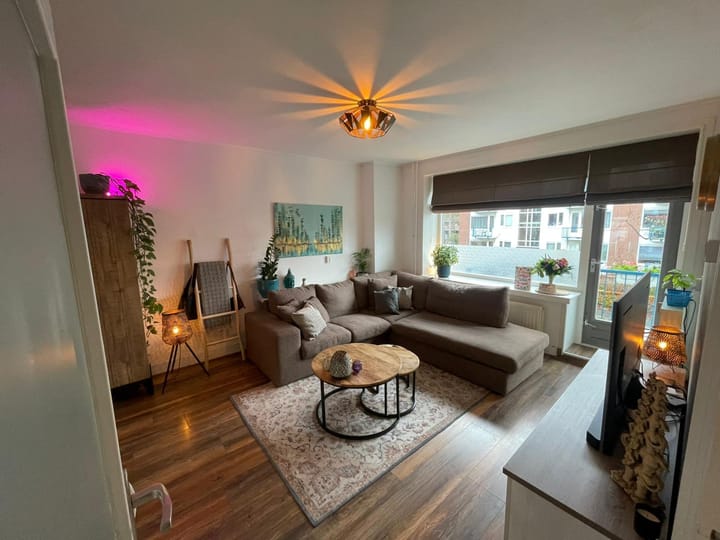 Foto 6 van Van Lodensteynstraat 143