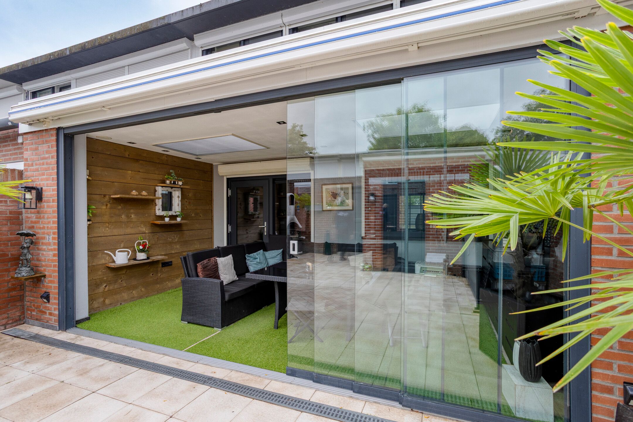 Foto 24 van Valkenierstraat 11