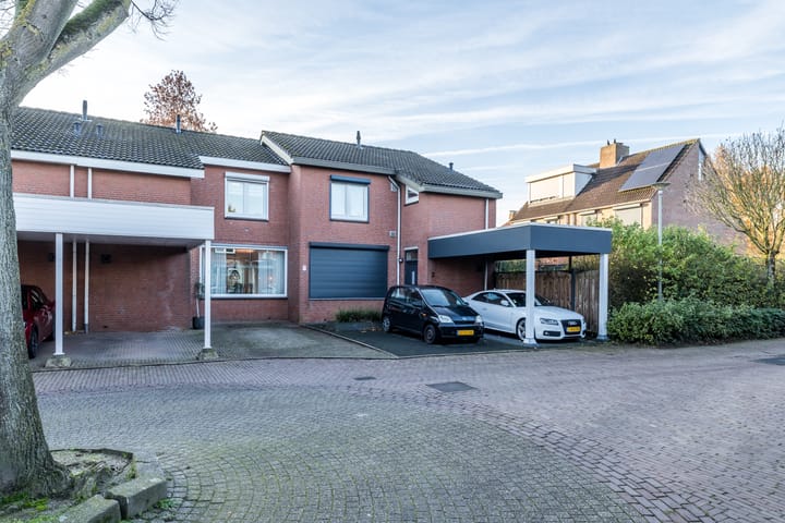 Photo 37 of Wagenmaker 4