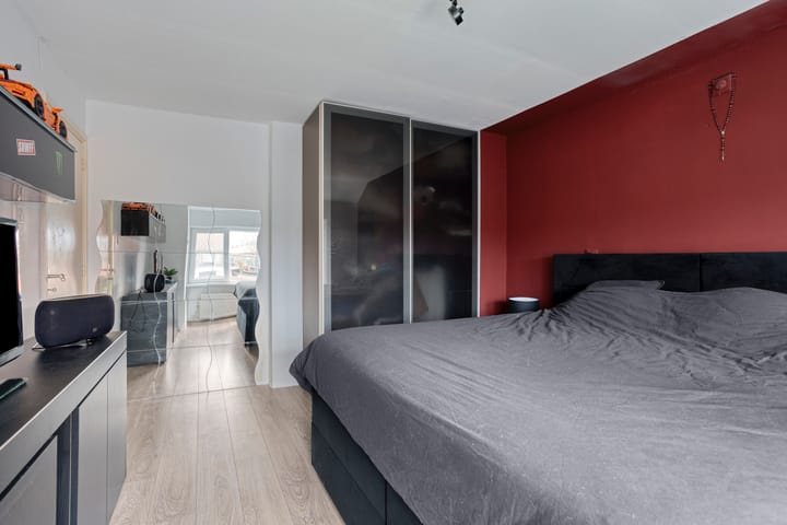 Photo 14 of Piet Heinstraat 7