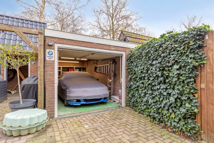 Foto 28 van Dahliastraat 30