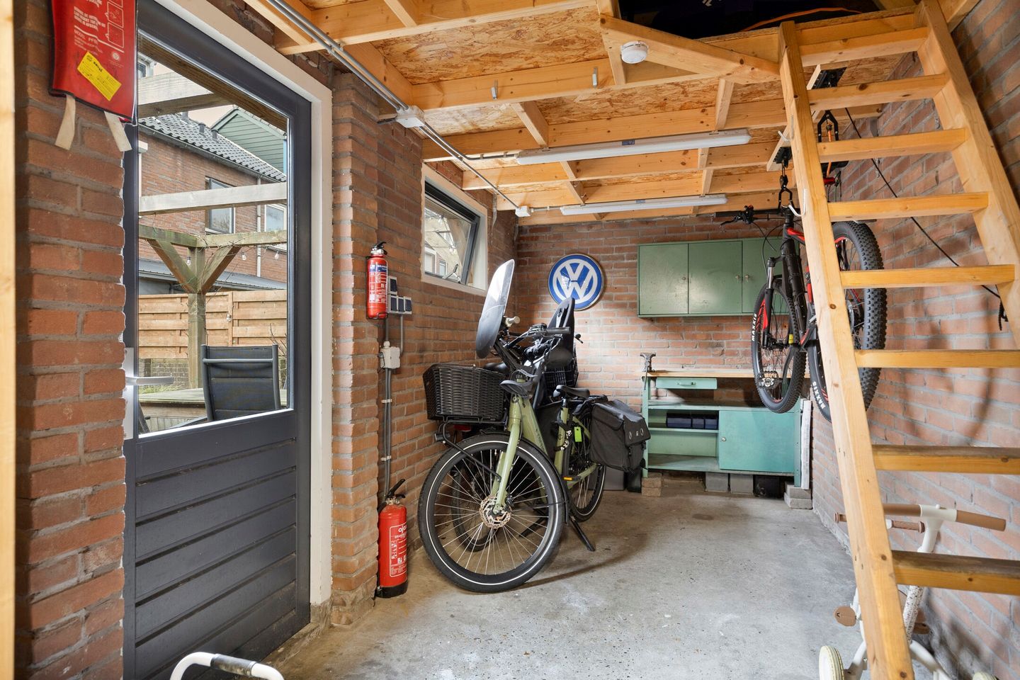 Foto 29 van Dahliastraat 30