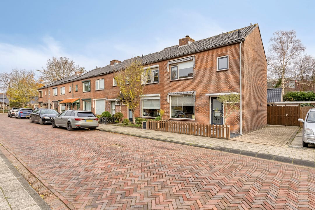 Foto 32 van Dahliastraat 30