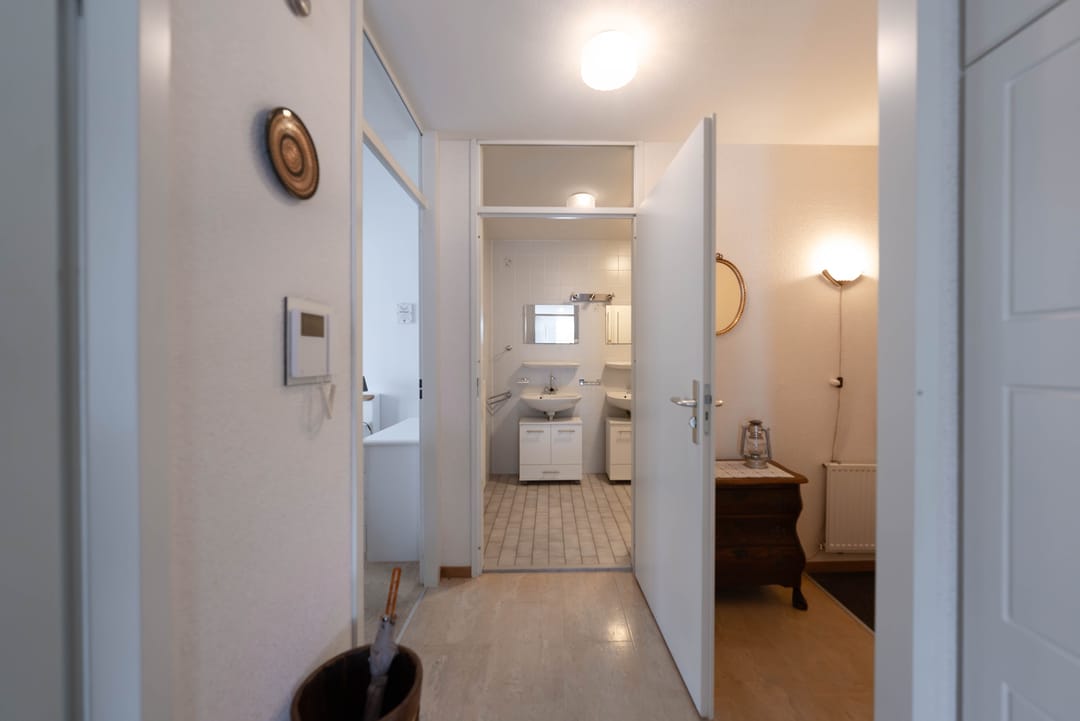 Photo 8 of Stationsweg 31