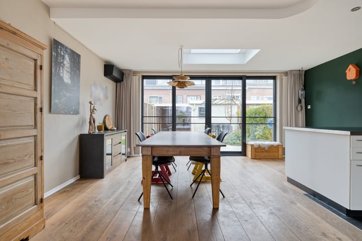 Photo 6 of Valeriusstraat 21