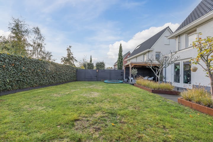 Photo 44 of Kattestart 16