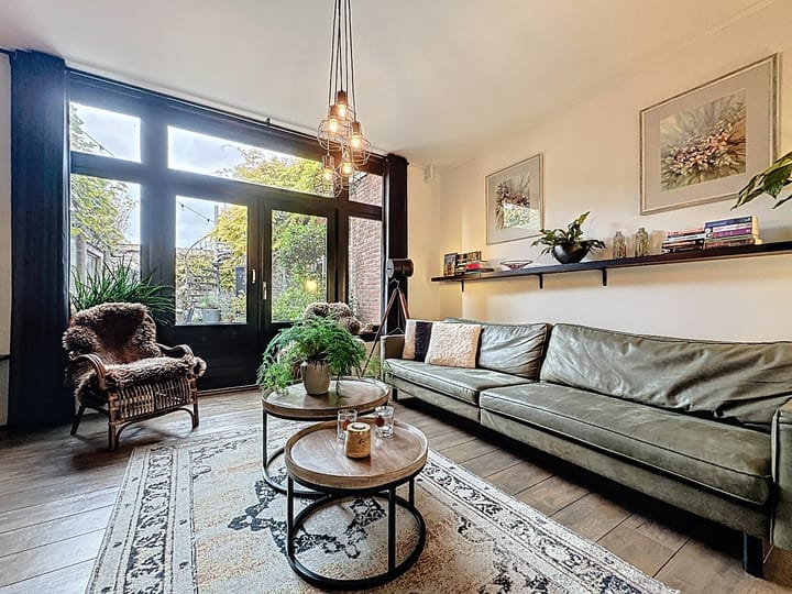 Photo 5 of Nassaustraat 18