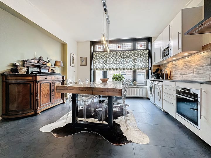 Photo 10 of Nassaustraat 18