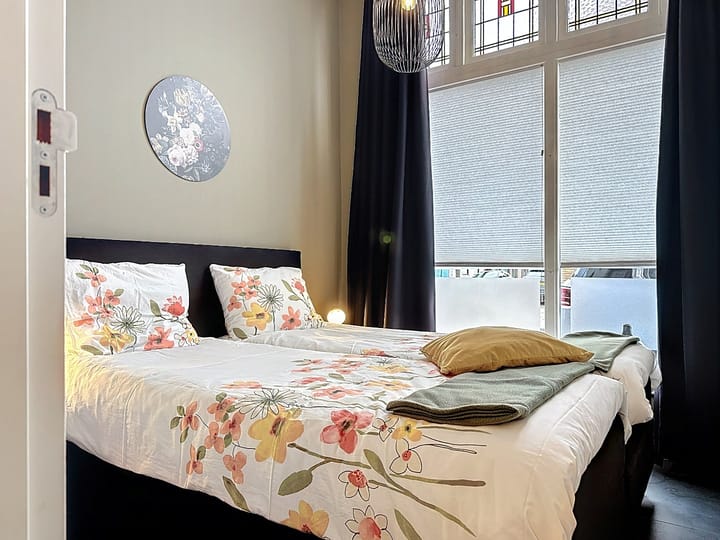 Photo 15 of Nassaustraat 18