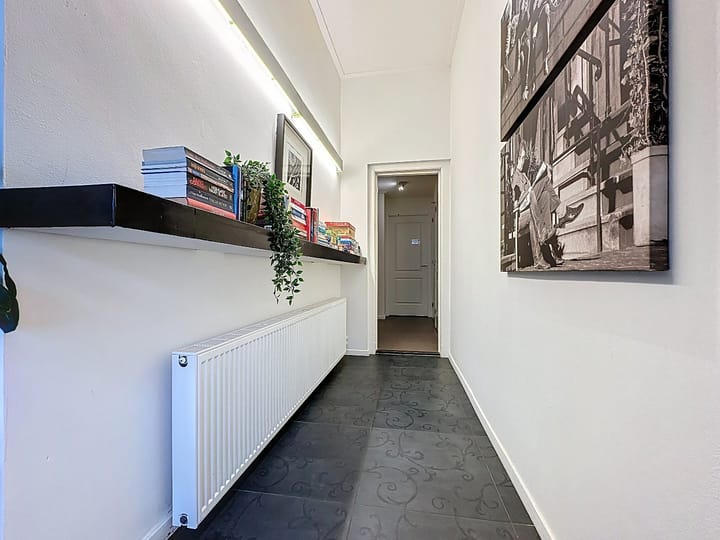 Photo 20 of Nassaustraat 18