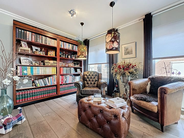 Photo 26 of Nassaustraat 18