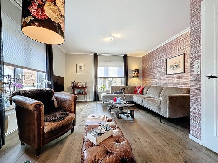 Photo 28 of Nassaustraat 18