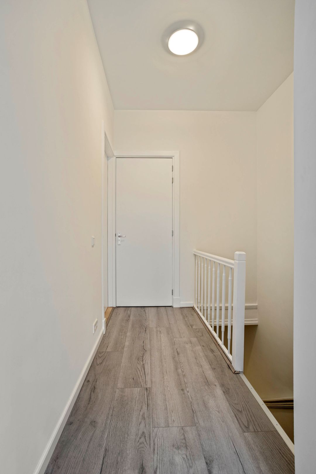 Photo 13 of Arnhemsestraat 51-A
