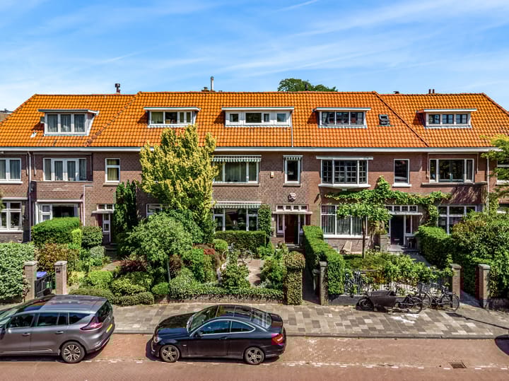 Van Dorpstraat 26